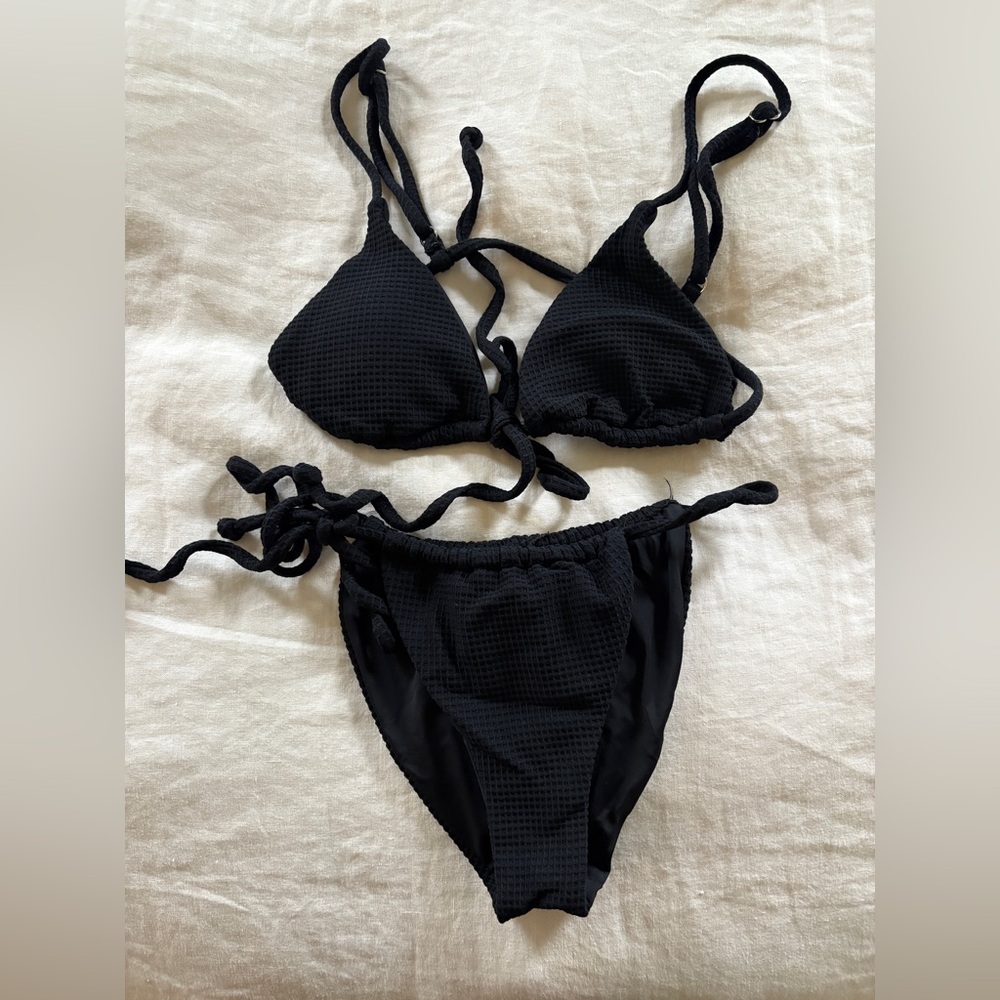 Dippin Daisys Black Bikini Set